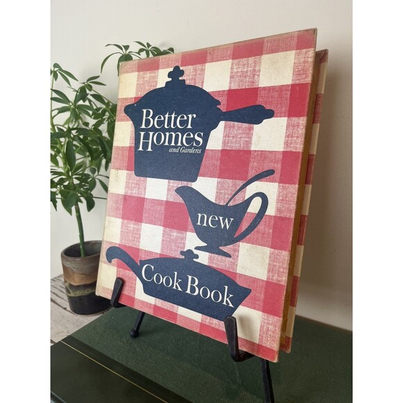 Better Homes and Gardens New Cook Book 1962 Revised Second Printing Ring Binder - Picture 2 of 8